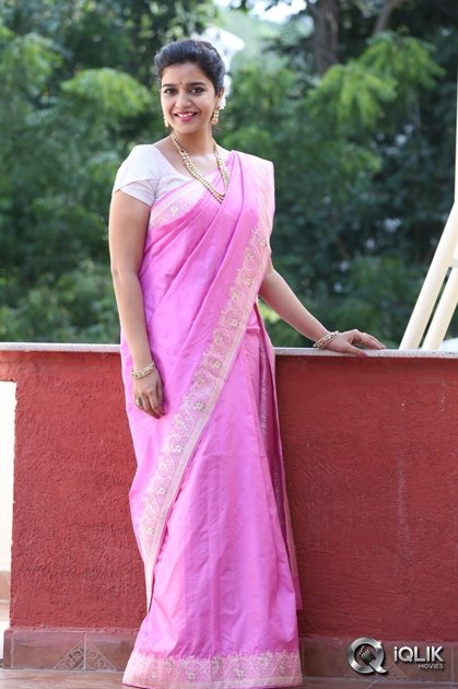 Colors-Swathi